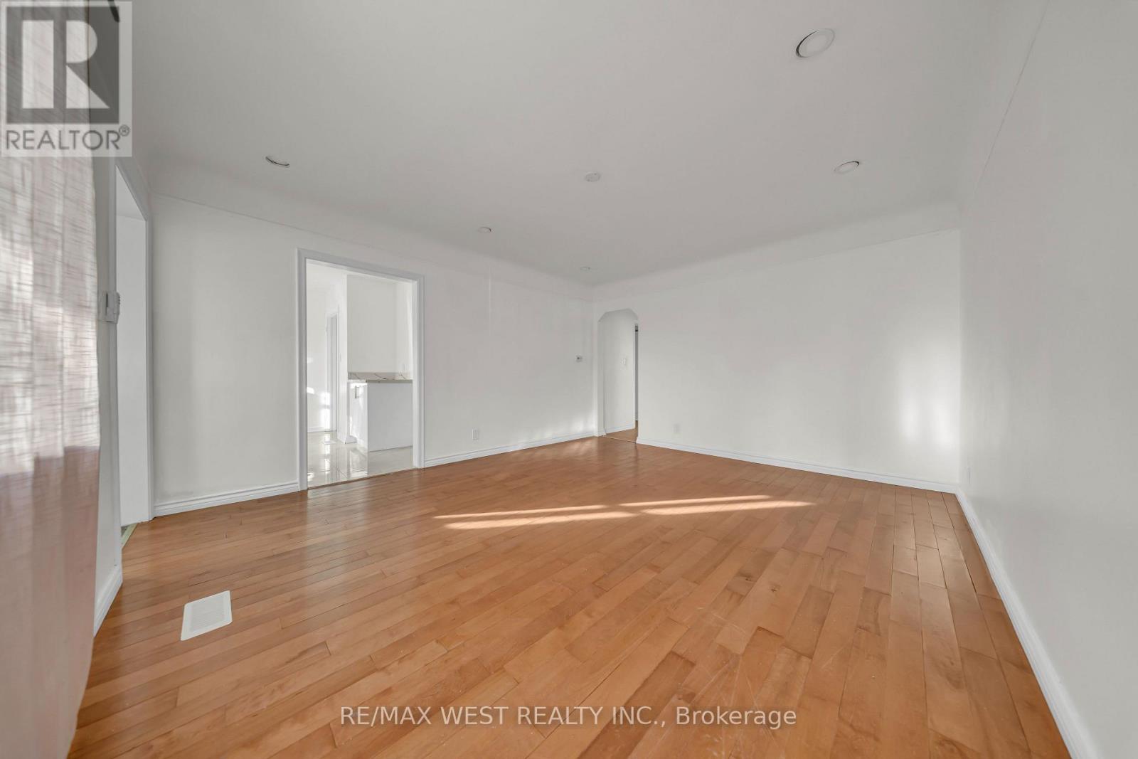 28 Donley Street, Kitchener, Ontario  N2M 3P1 - Photo 7 - X13737416