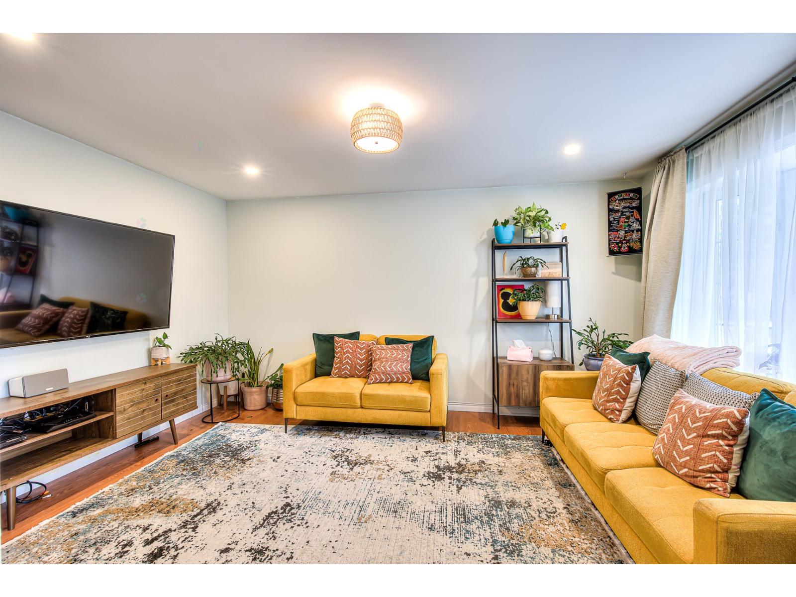 685 Rue des Pionniers Salaberry-de-Valleyfield Quebec Canada J6S3P9 2