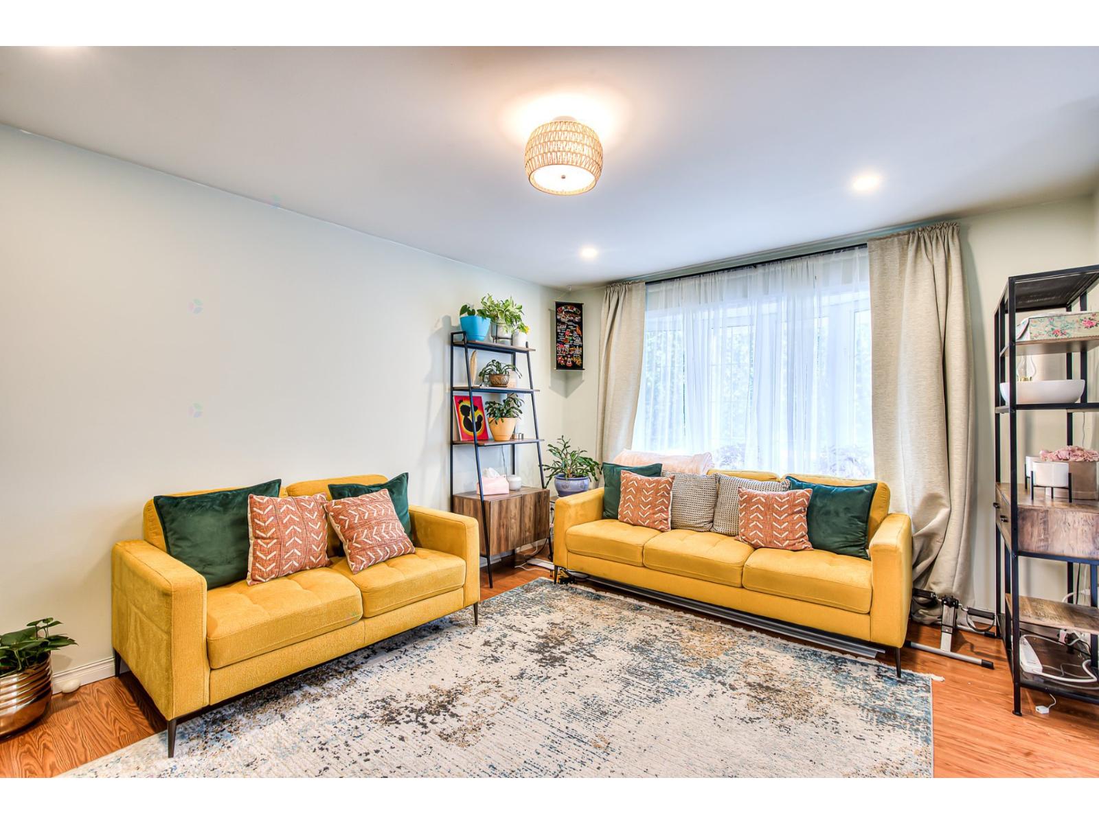 685 Rue des Pionniers Salaberry-de-Valleyfield Quebec Canada J6S3P9 3