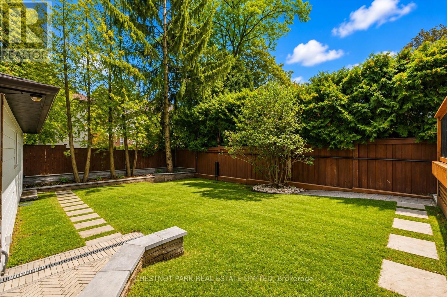 101 Garfield Avenue, Toronto, Ontario  M4T 1G2 - Photo 14 - C13735646