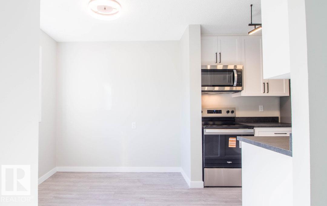 3129 139 Av NW, Edmonton, Alberta  T5Y 1R4 - Photo 7 - E4506645
