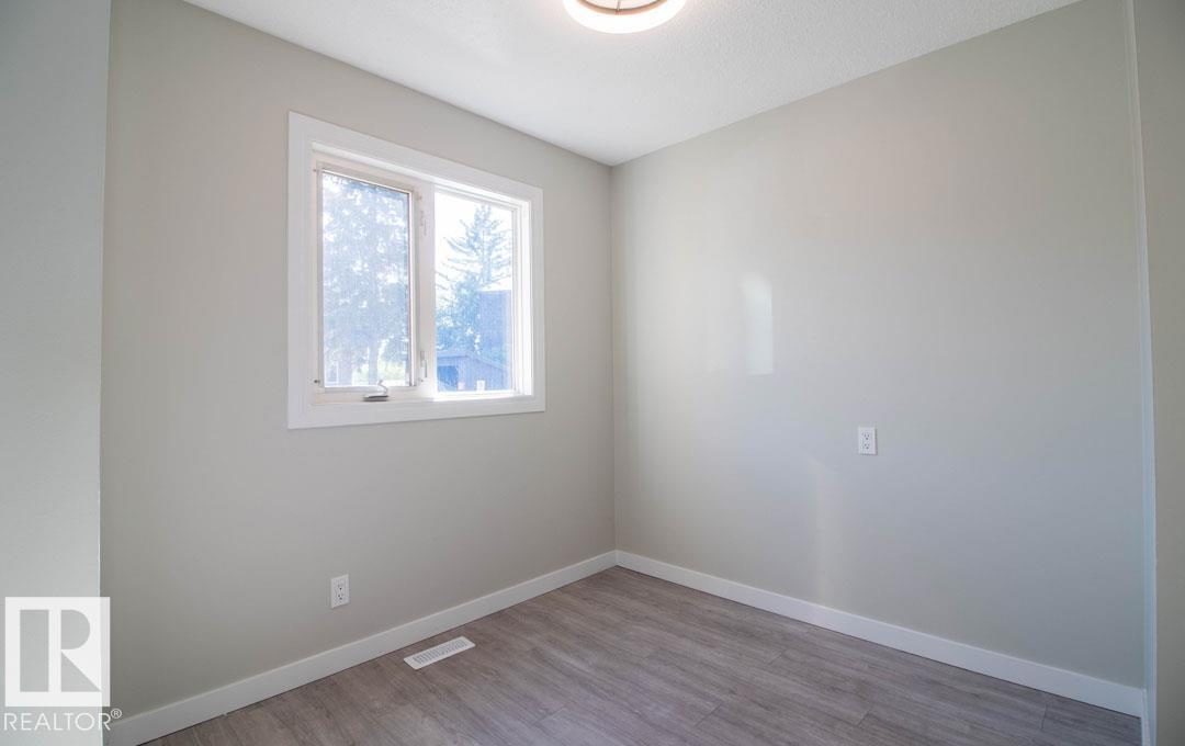3129 139 Av NW, Edmonton, Alberta  T5Y 1R4 - Photo 8 - E4506645