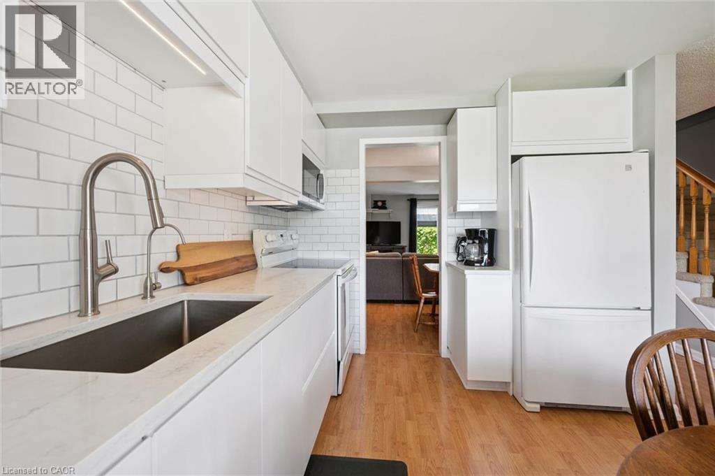315 Mayview Crescent Unit# B, Waterloo, Ontario  N2V 1P6 - Photo 11 - 40844884