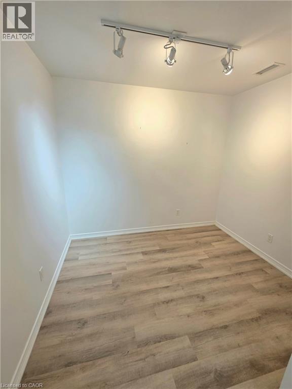 1000 Creekside Drive Unit# 102, Dundas, Ontario  L9H 7S6 - Photo 13 - 40859026