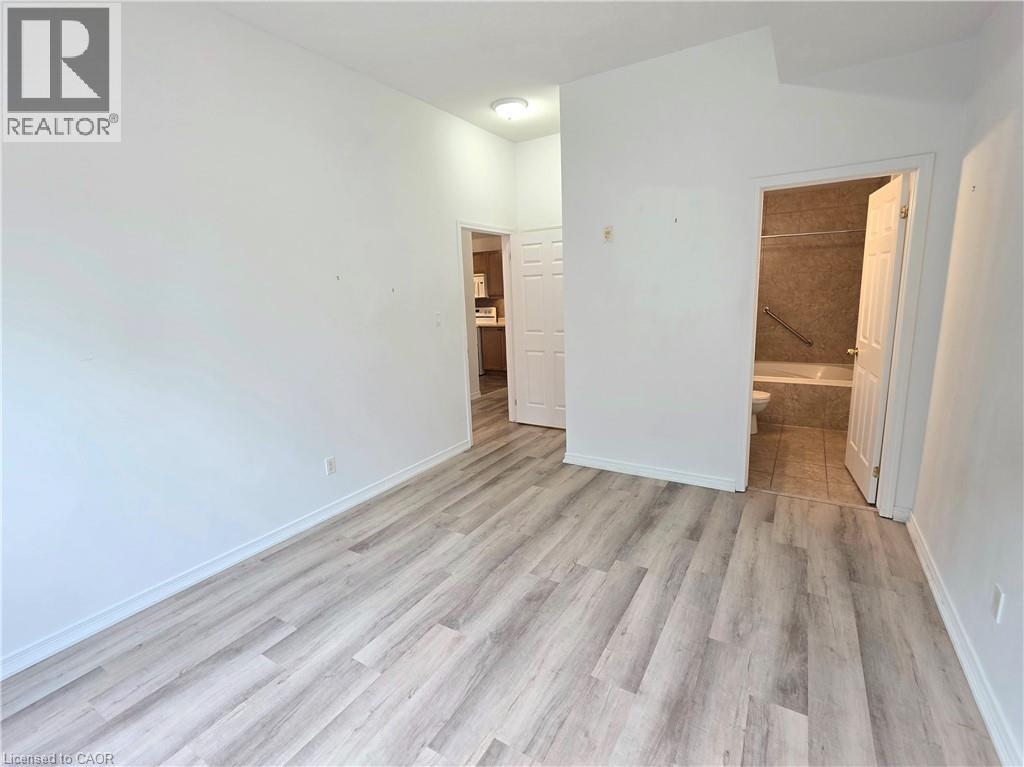 1000 Creekside Drive Unit# 102, Dundas, Ontario  L9H 7S6 - Photo 32 - 40859026