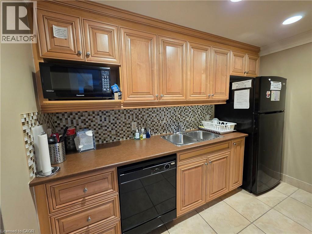1000 Creekside Drive Unit# 102, Dundas, Ontario  L9H 7S6 - Photo 9 - 40859026