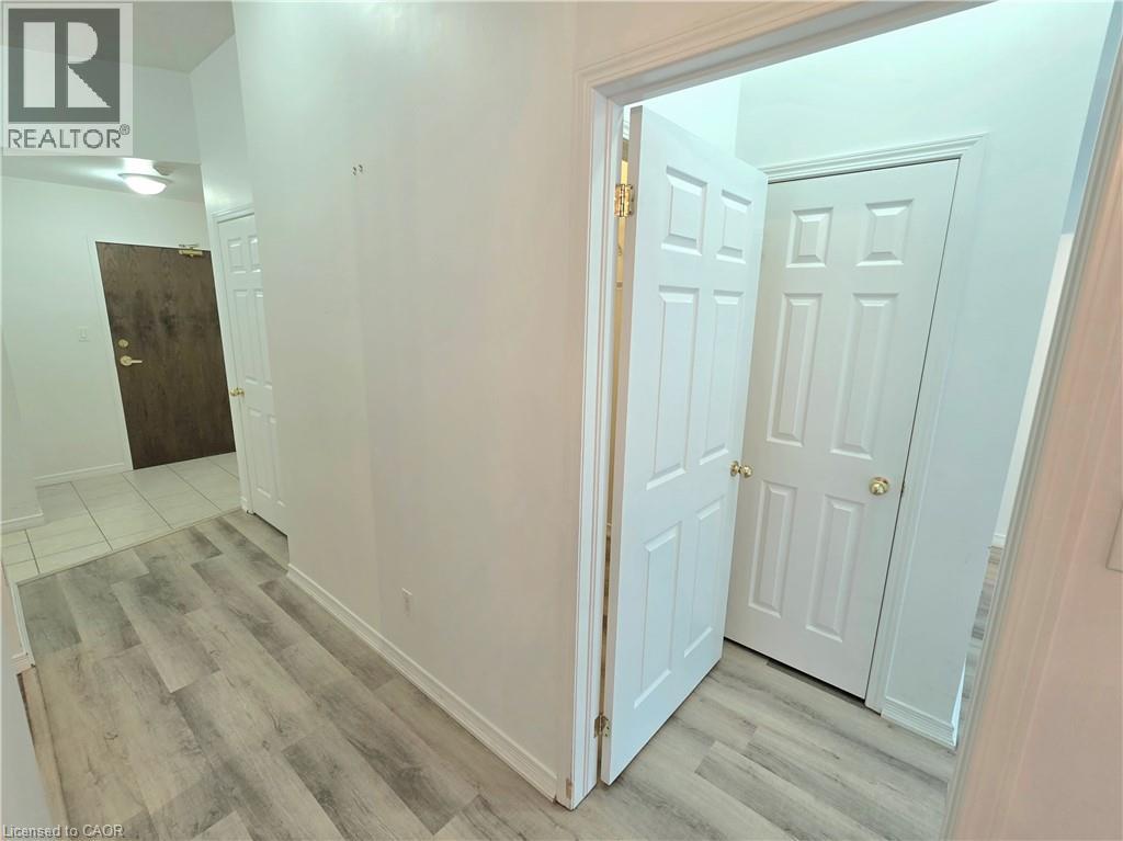 1000 Creekside Drive Unit# 102, Dundas, Ontario  L9H 7S6 - Photo 28 - 40859026