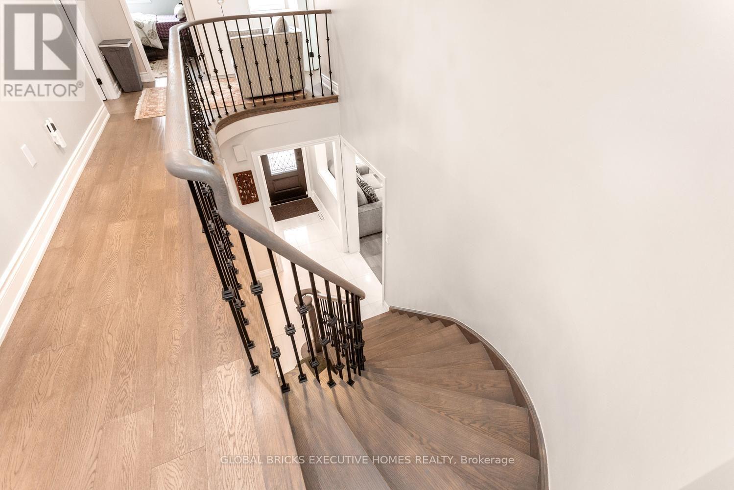 Upper - 5952 Grossbeak Drive, Mississauga, Ontario  L5N 6B3 - Photo 28 - W13736228