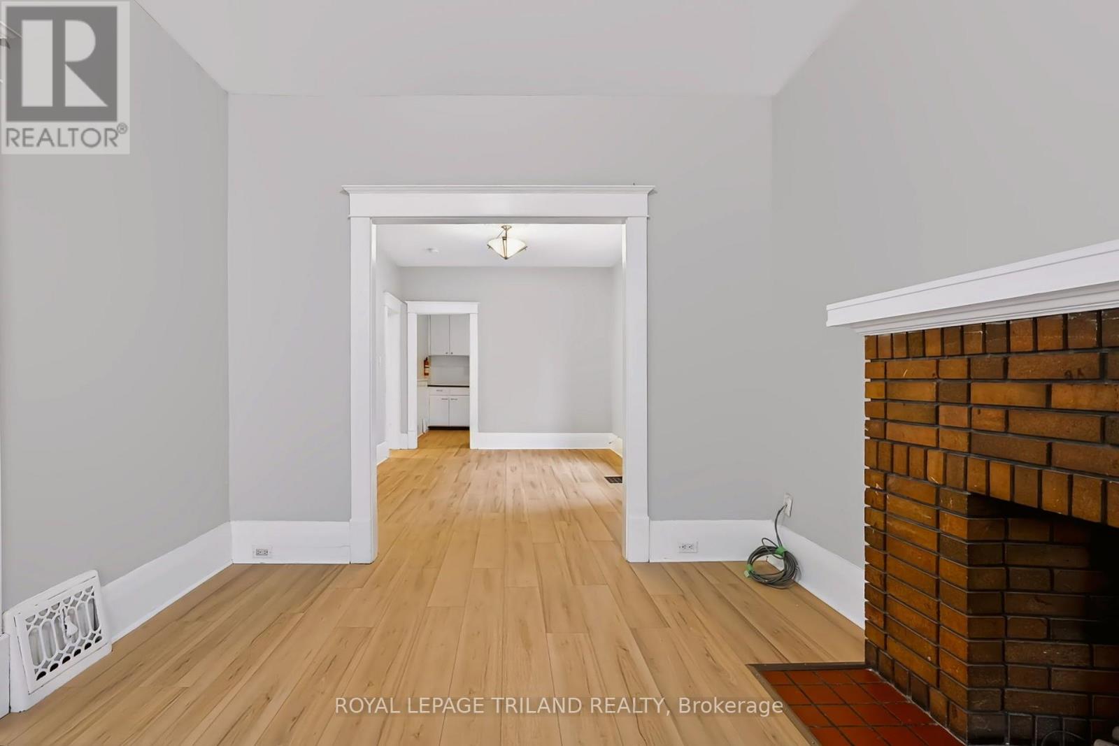 136 Adelaide Street N, London East, Ontario  N6B 3G8 - Photo 5 - X13737502