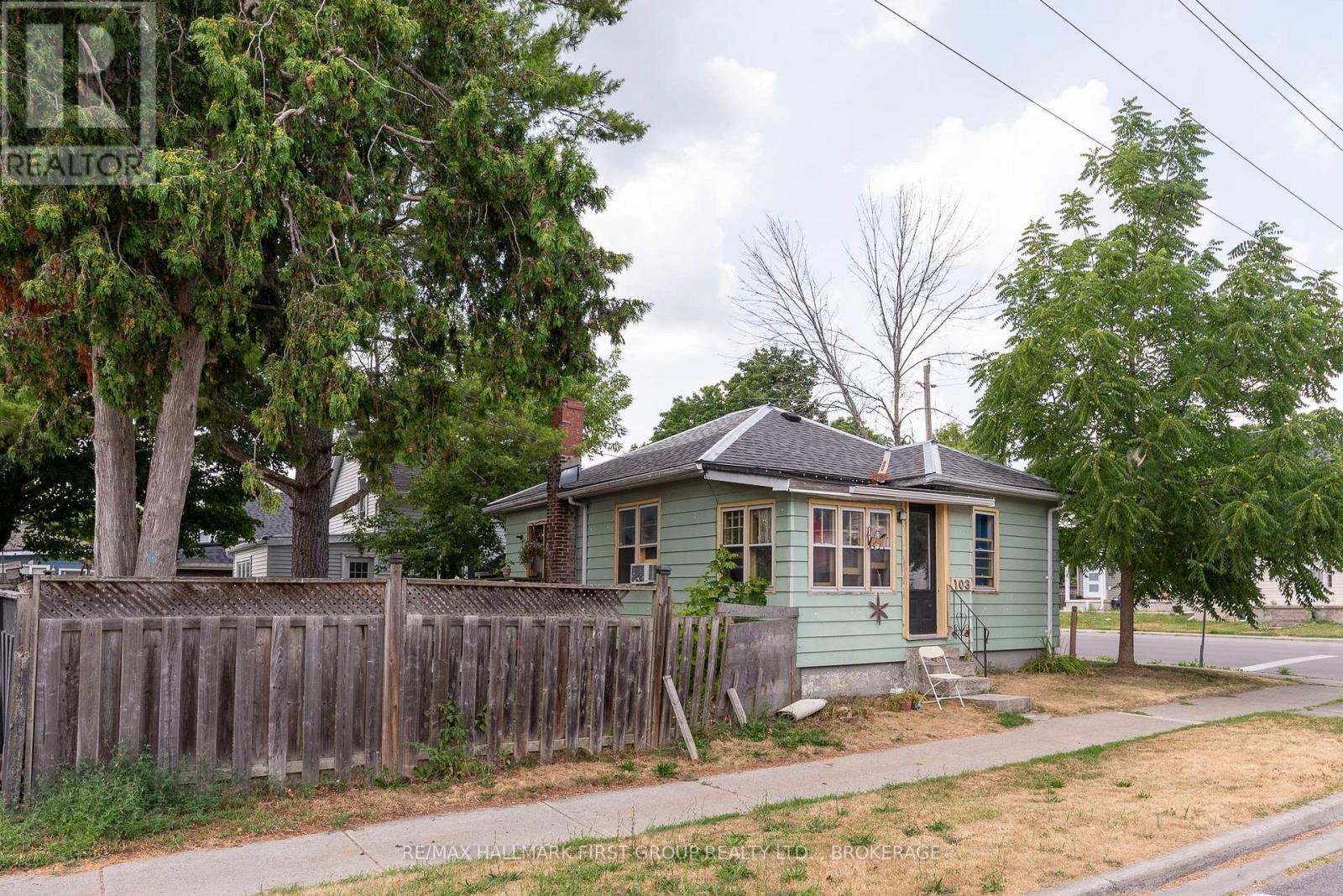 103 Centre Street, Deseronto, Ontario  K0K 1X0 - Photo 3 - X13737734
