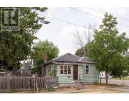 103 CENTRE STREET, Deseronto, Ontario