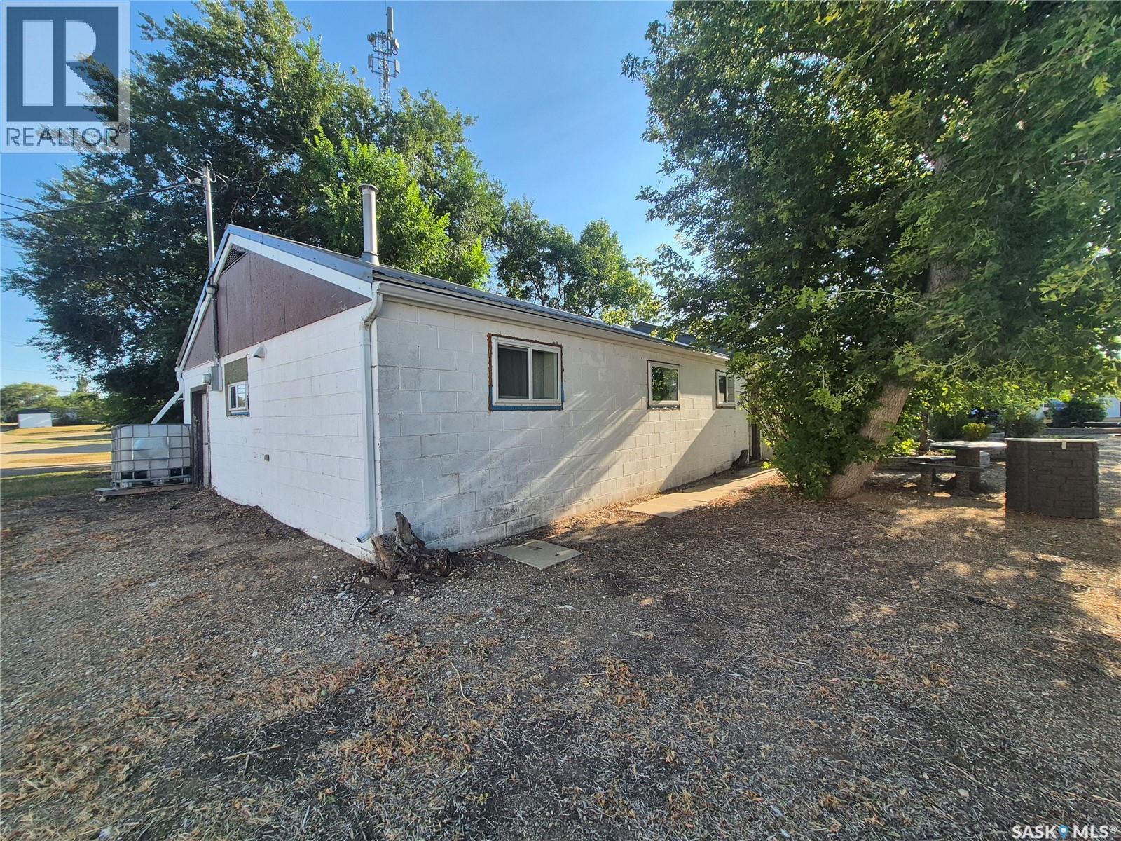 220 Main Street, Bengough, Saskatchewan  S0C 0K0 - Photo 29 - SK047079