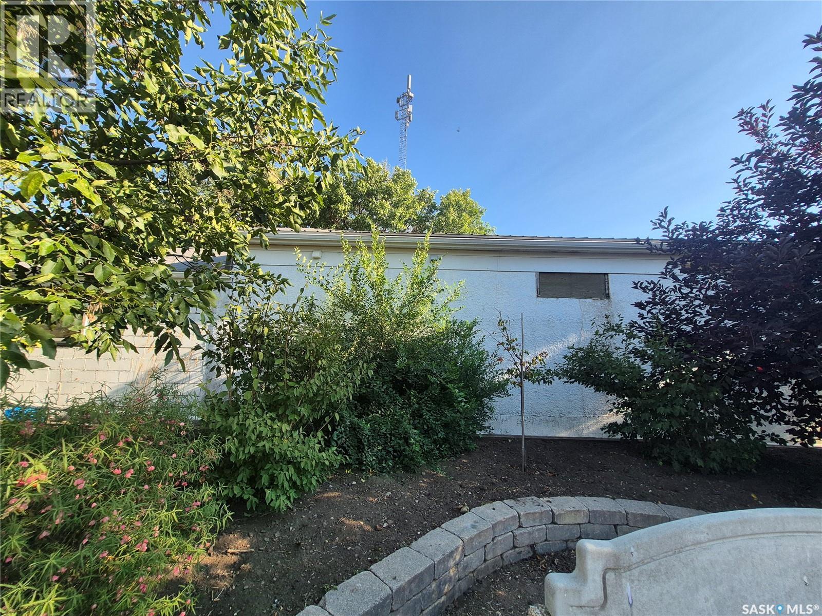220 Main Street, Bengough, Saskatchewan  S0C 0K0 - Photo 30 - SK047079