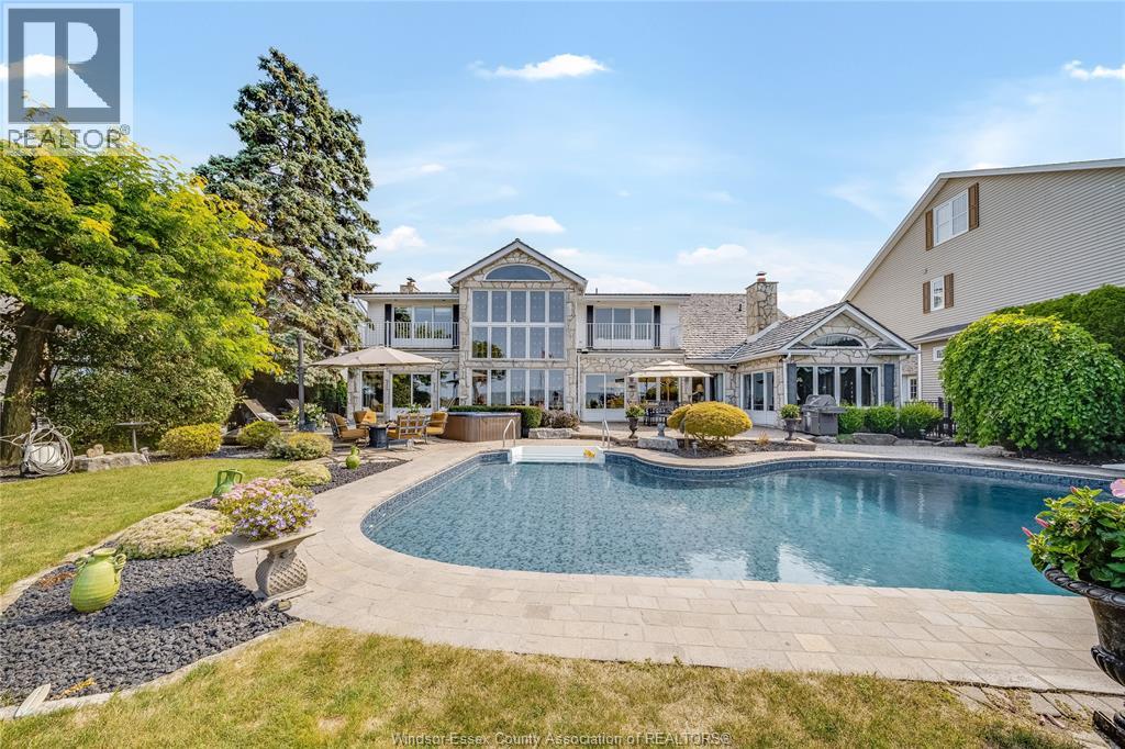 MLS# 26020960: 13018 RIVERSIDE DRIVE, Tecumseh, Canada