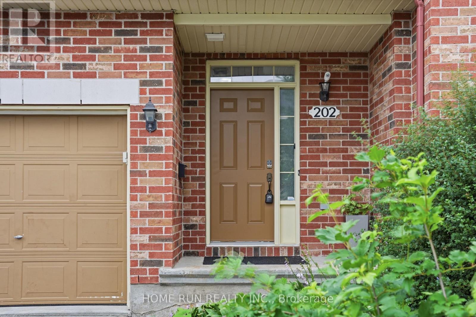 202 Maxwell Bridge Road, Ottawa, Ontario  K2W 0B8 - Photo 2 - X13737686