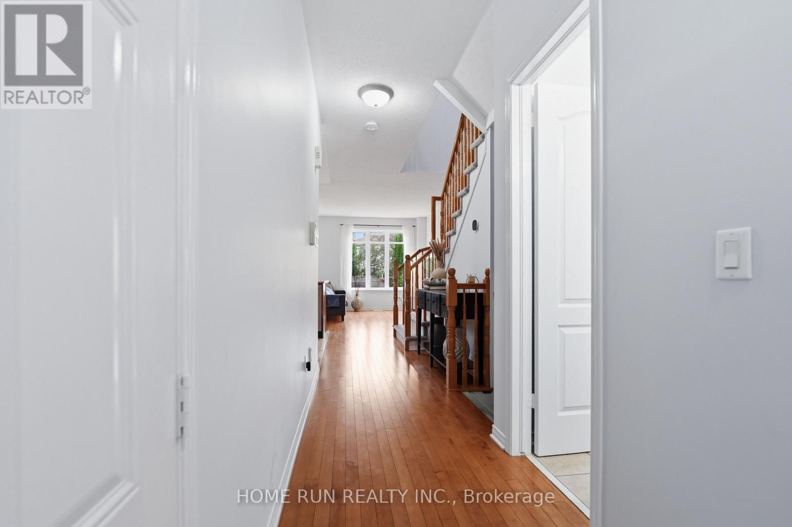 202 Maxwell Bridge Road, Ottawa, Ontario  K2W 0B8 - Photo 6 - X13737686