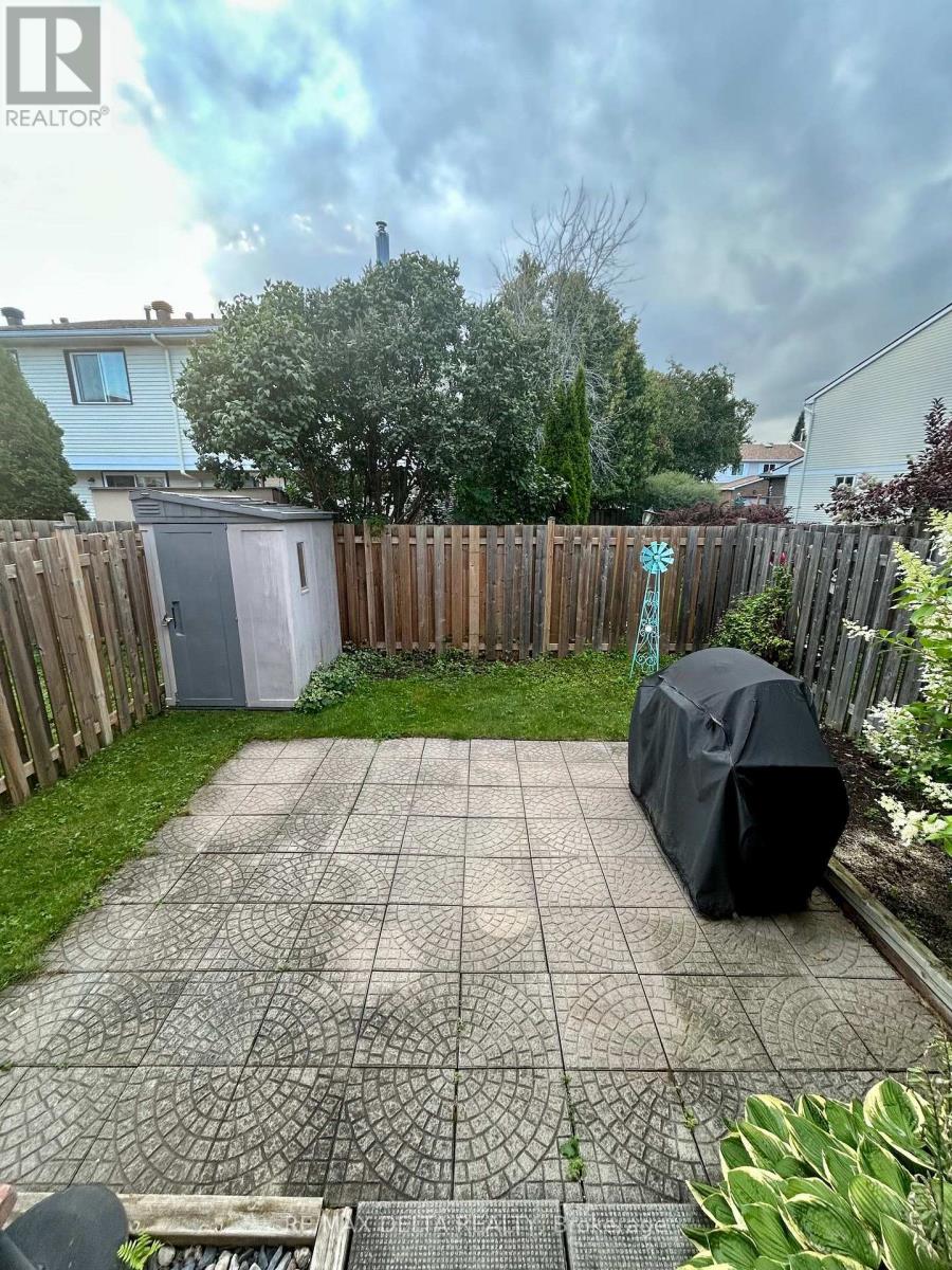 341 Kennedy Lane E, Ottawa, Ontario  K1E 3P3 - Photo 14 - X13737742