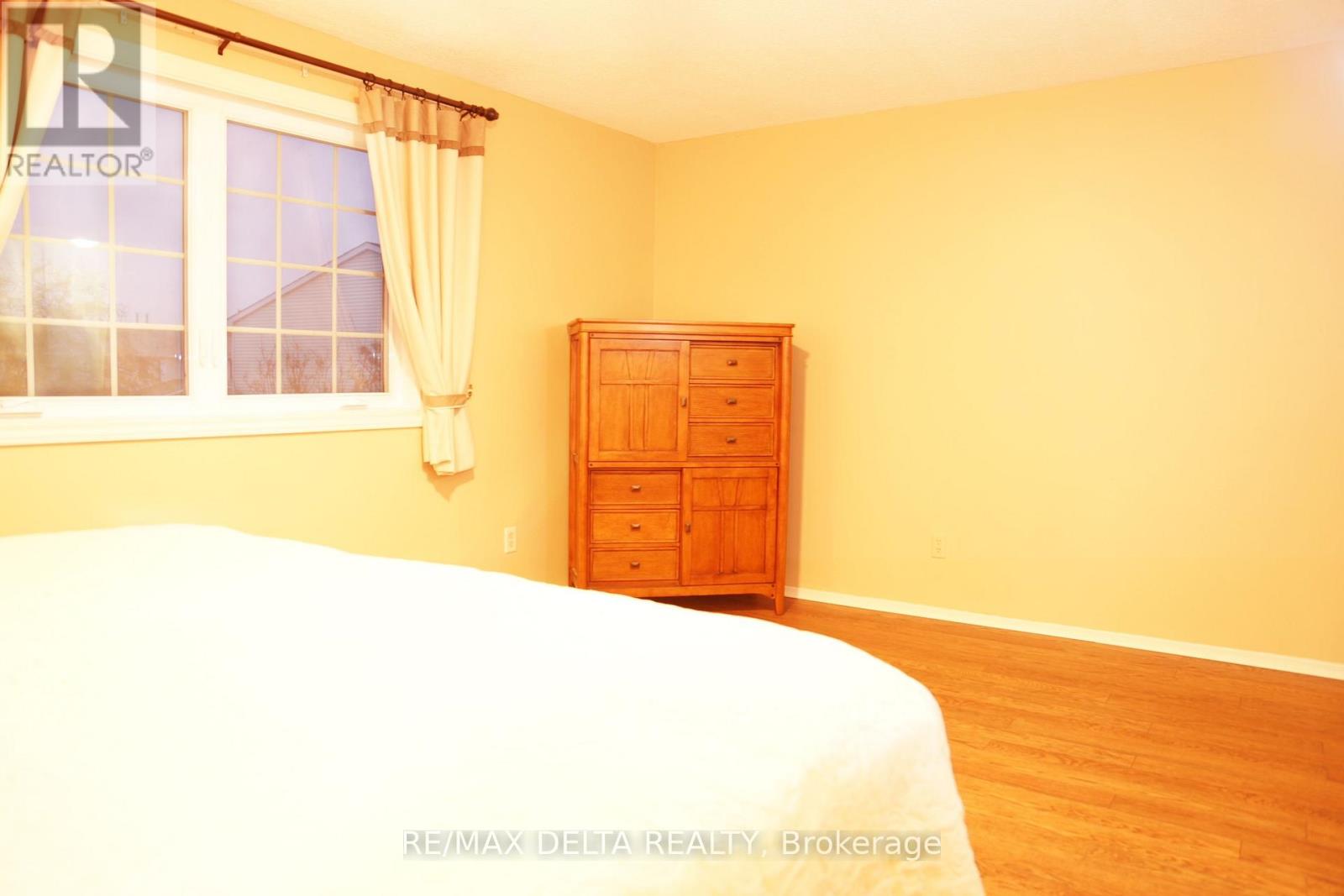 341 Kennedy Lane E, Ottawa, Ontario  K1E 3P3 - Photo 7 - X13737742