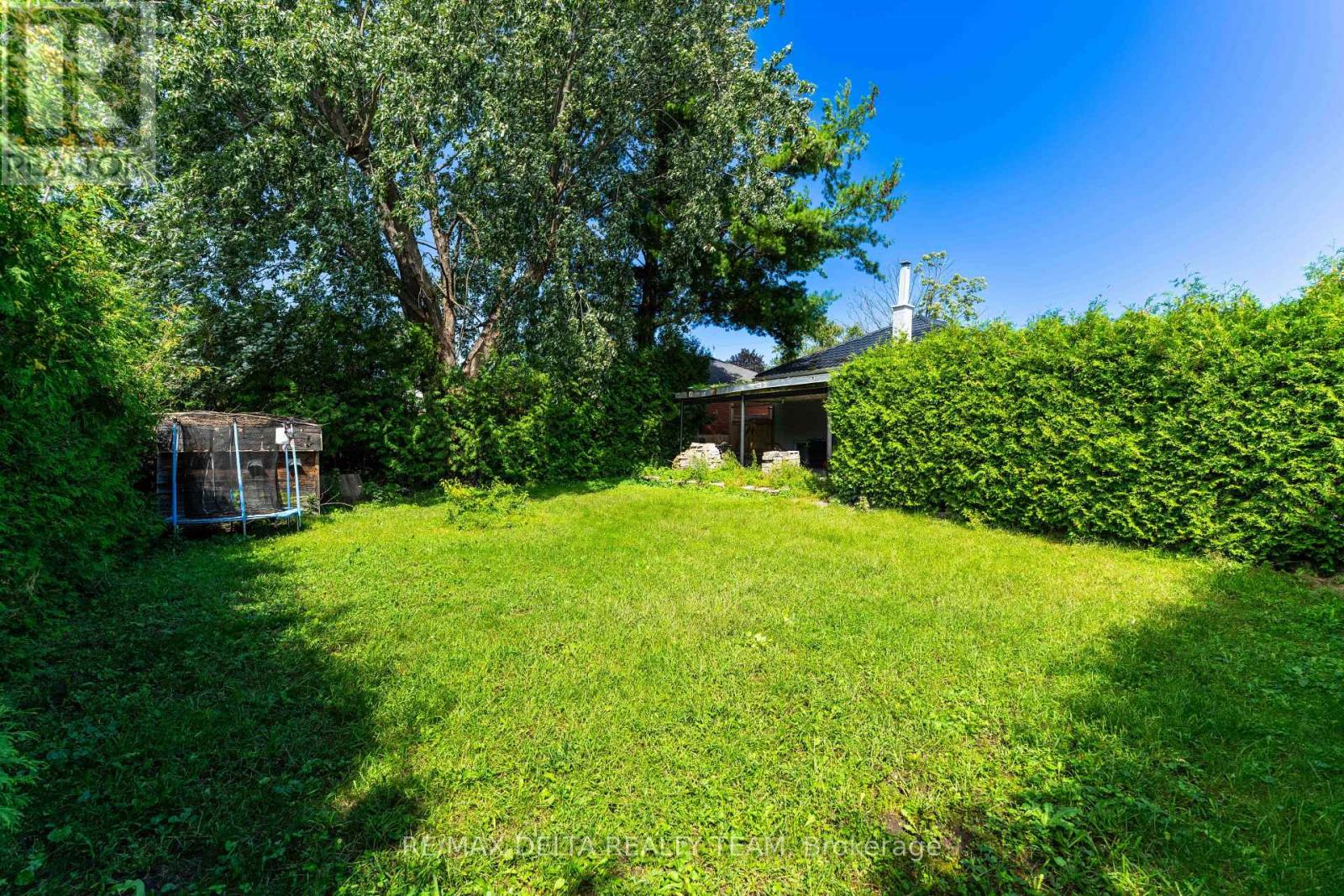 109 Meadowlands Drive W, Ottawa, Ontario  K2G 2S1 - Photo 7 - X13737758