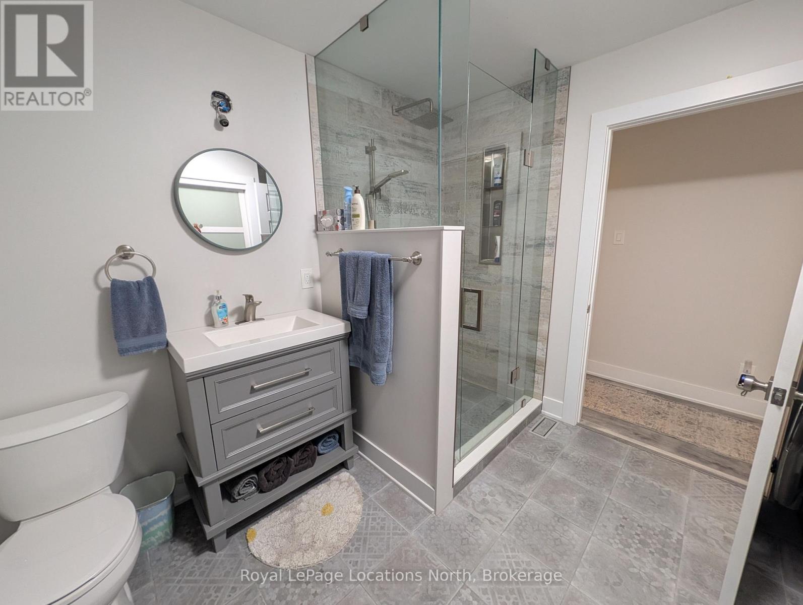 252 Lyons Court, Wasaga Beach, Ontario L9Z 1V1 - Photo 14 - S13697442