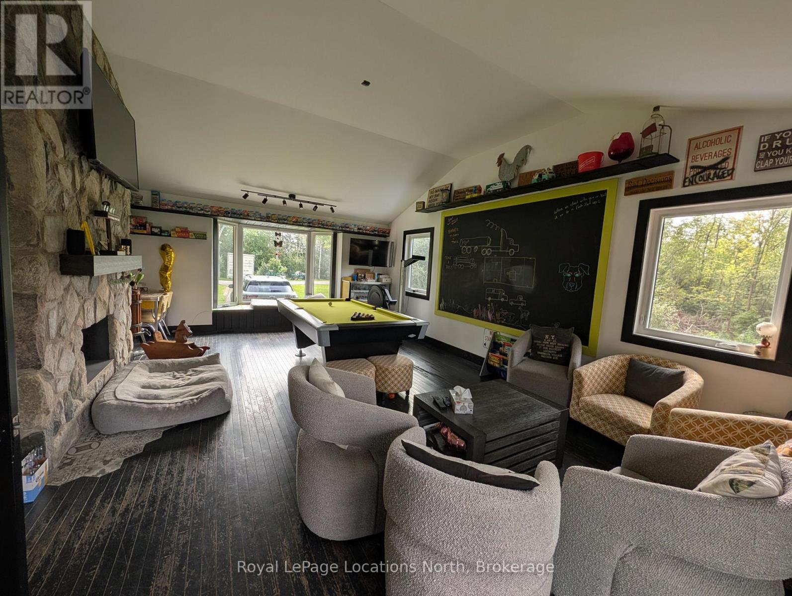 252 Lyons Court, Wasaga Beach, Ontario L9Z 1V1 - Photo 7 - S13697442