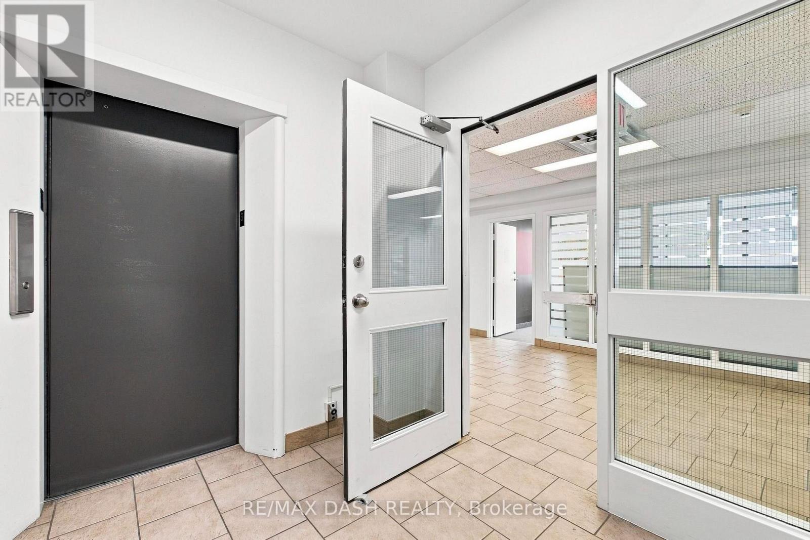 Third Floor - 51 Eglinton Avenue E, Toronto, Ontario  M4P 1G7 - Photo 11 - C13737728