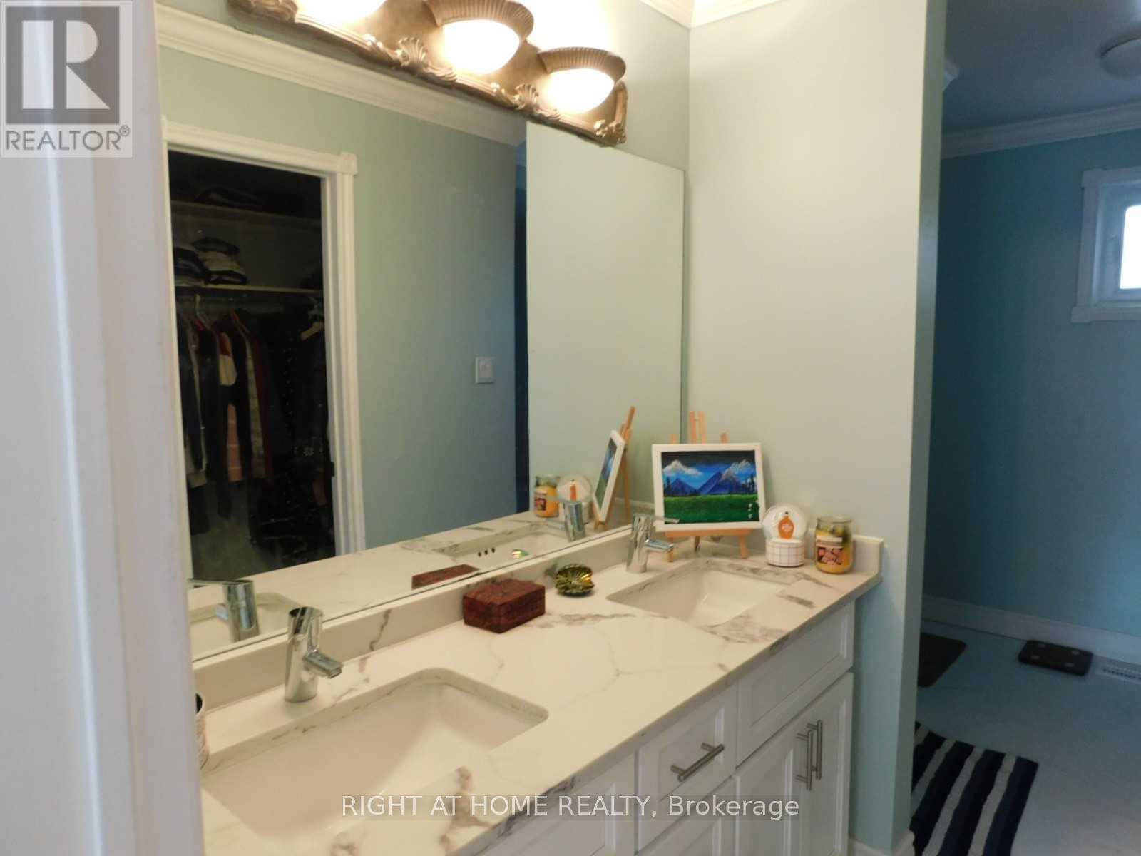 128 William Stephenson Drive, Whitby, Ontario  L1N 8V1 - Photo 19 - E13737692
