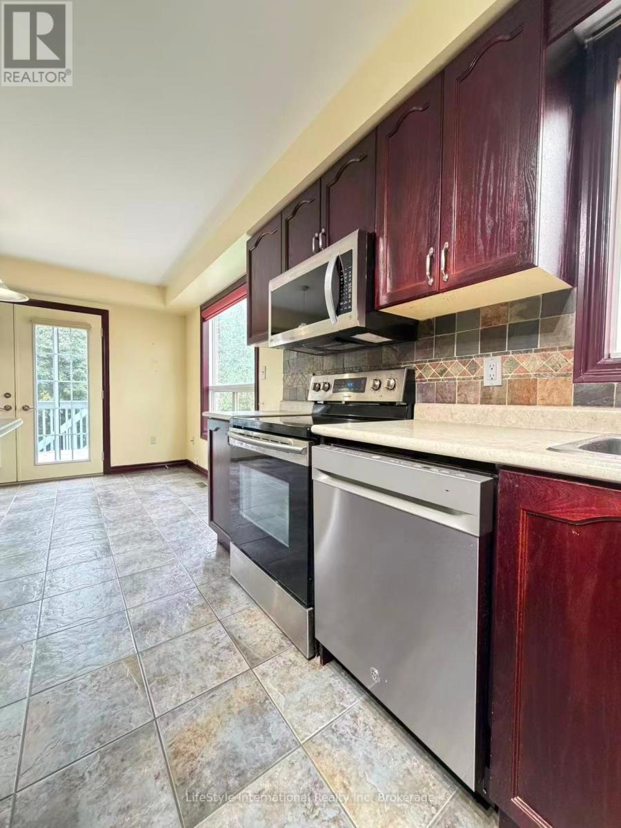 Main Unit - 16 Lynch Circle, Guelph (Pineridge/westminster Woods), Ontario  N1L 1R5 - Photo 13 - X13737694