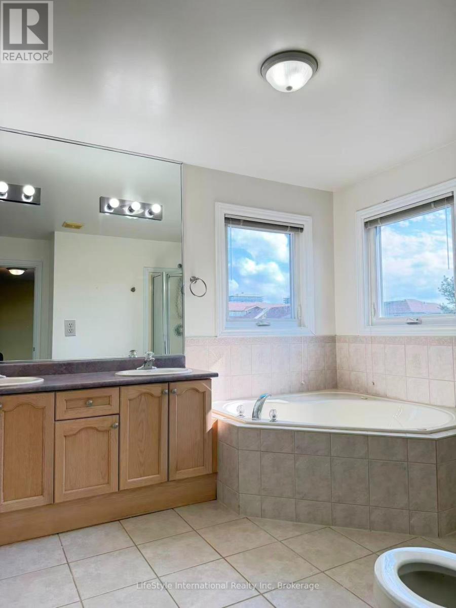 Main Unit - 16 Lynch Circle, Guelph (Pineridge/westminster Woods), Ontario  N1L 1R5 - Photo 26 - X13737694