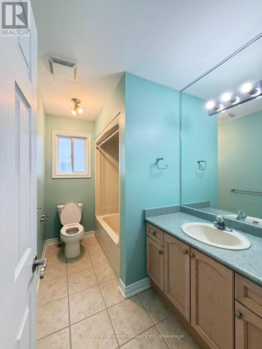 Main Unit - 16 Lynch Circle, Guelph (Pineridge/westminster Woods), Ontario  N1L 1R5 - Photo 33 - X13737694