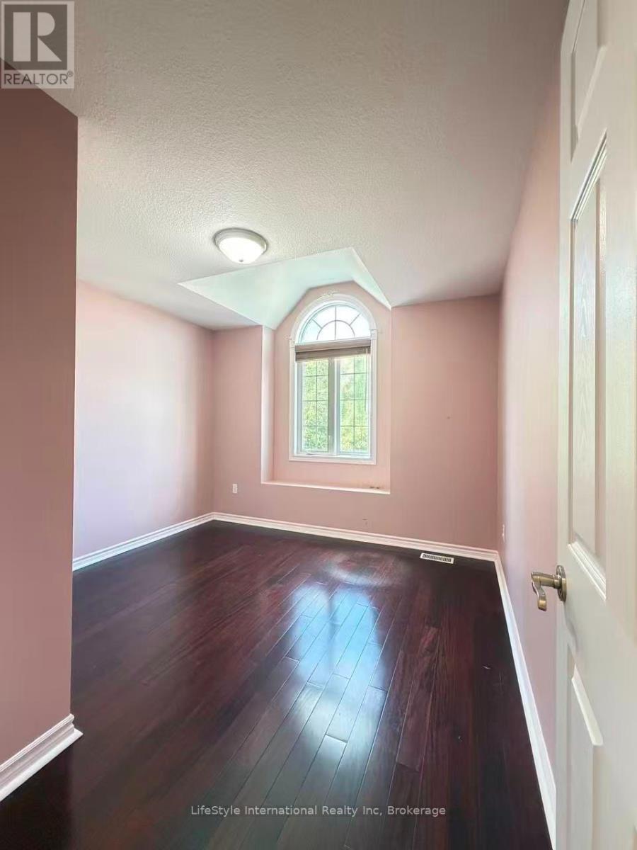Main Unit - 16 Lynch Circle, Guelph (Pineridge/westminster Woods), Ontario  N1L 1R5 - Photo 36 - X13737694