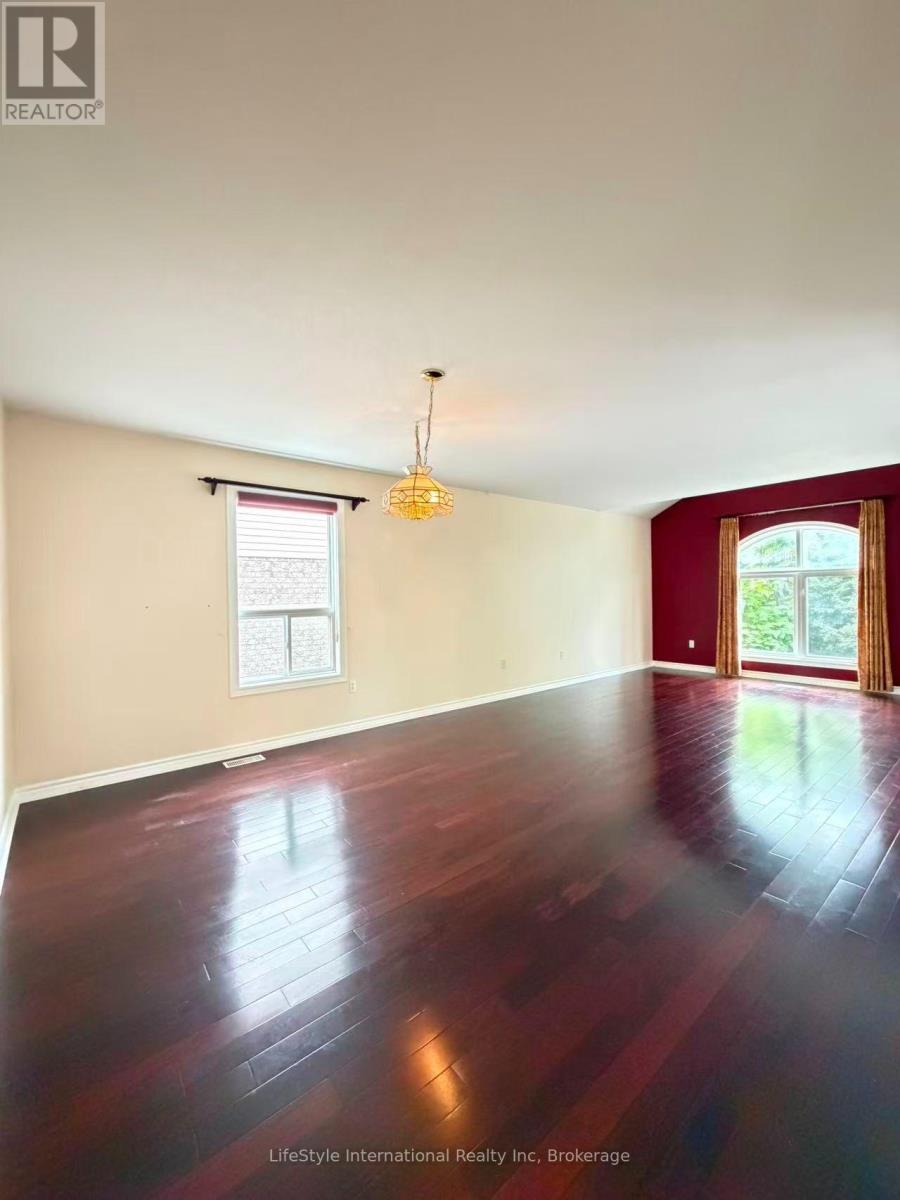 Main Unit - 16 Lynch Circle, Guelph (Pineridge/westminster Woods), Ontario  N1L 1R5 - Photo 6 - X13737694