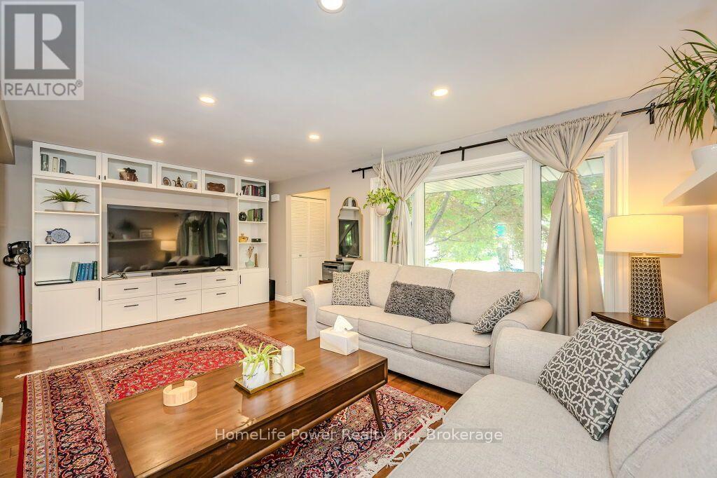 40 Ferman Drive, Guelph (Willow West/sugarbush/west Acres), Ontario  N1H 7E1 - Photo 9 - X13737772