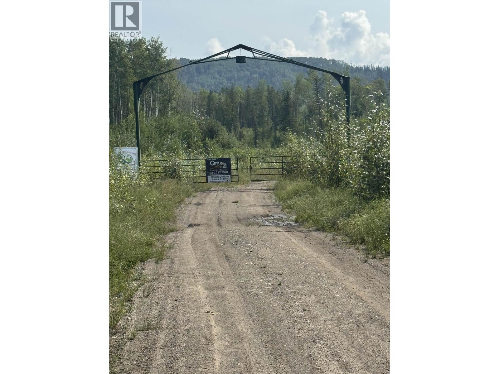 Section 7 Don Phillips Way, Hudsons Hope, British Columbia  V0C 1V0 - Photo 1 - R3160573