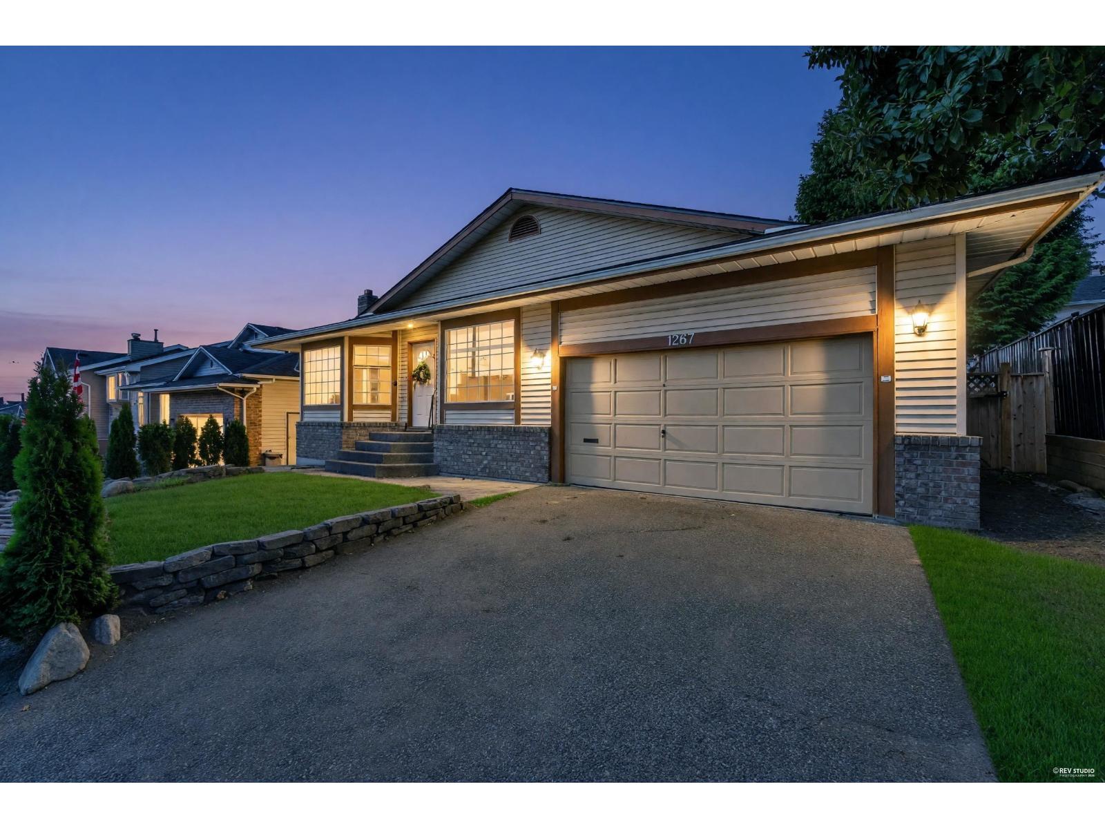 1267 Finlay Street, White Rock, British Columbia  V4B 5H6 - Photo 4 - R3160596