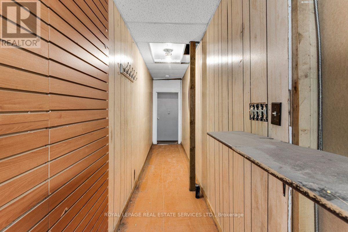 1366 Queen Street W, Toronto, Ontario  M6K 1L7 - Photo 10 - W13737672