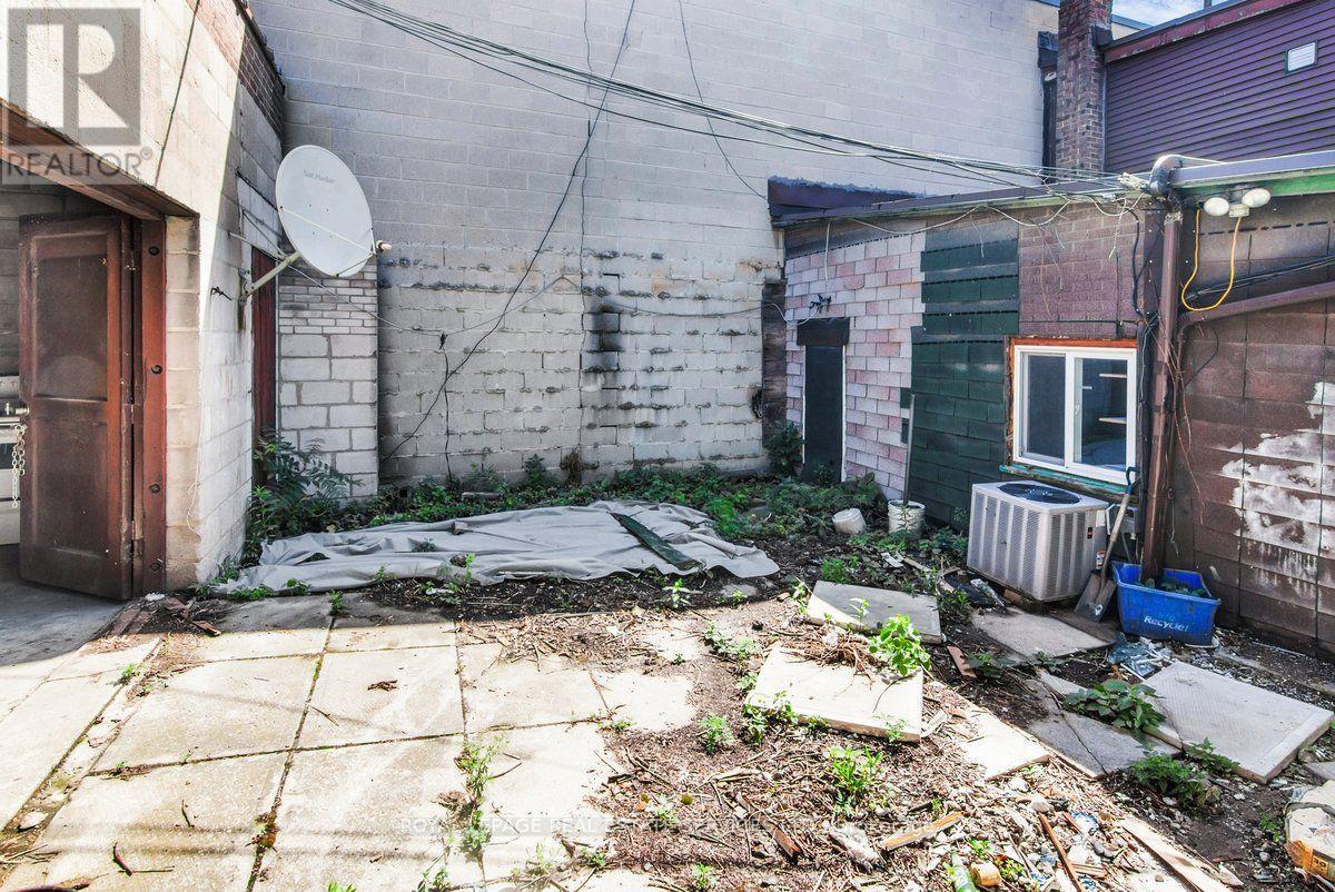 1366 Queen Street W, Toronto, Ontario  M6K 1L7 - Photo 14 - W13737672