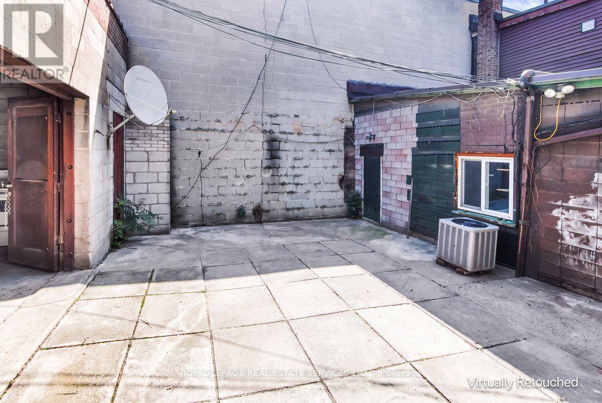 1366 Queen Street W, Toronto, Ontario  M6K 1L7 - Photo 15 - W13737672