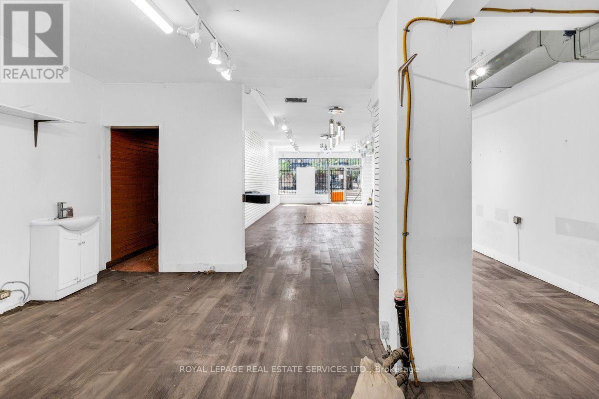 1366 Queen Street W, Toronto, Ontario  M6K 1L7 - Photo 8 - W13737672