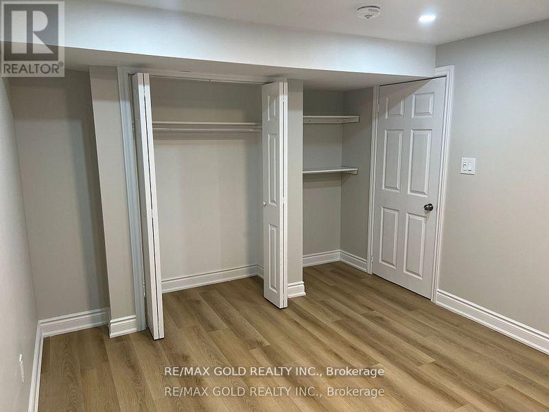 (Bsmt) - 38 Carmel Crescent, Brampton, Ontario  L6P 1Y2 - Photo 9 - W13737706