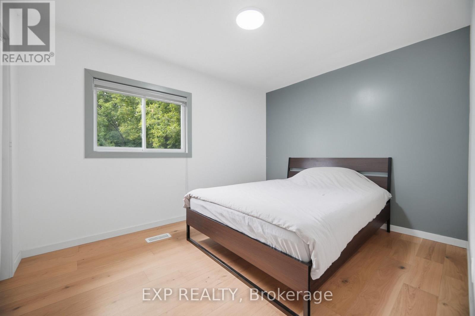 32 Maple Avenue E, Halton Hills, Ontario  L7G 5M2 - Photo 14 - W13737710