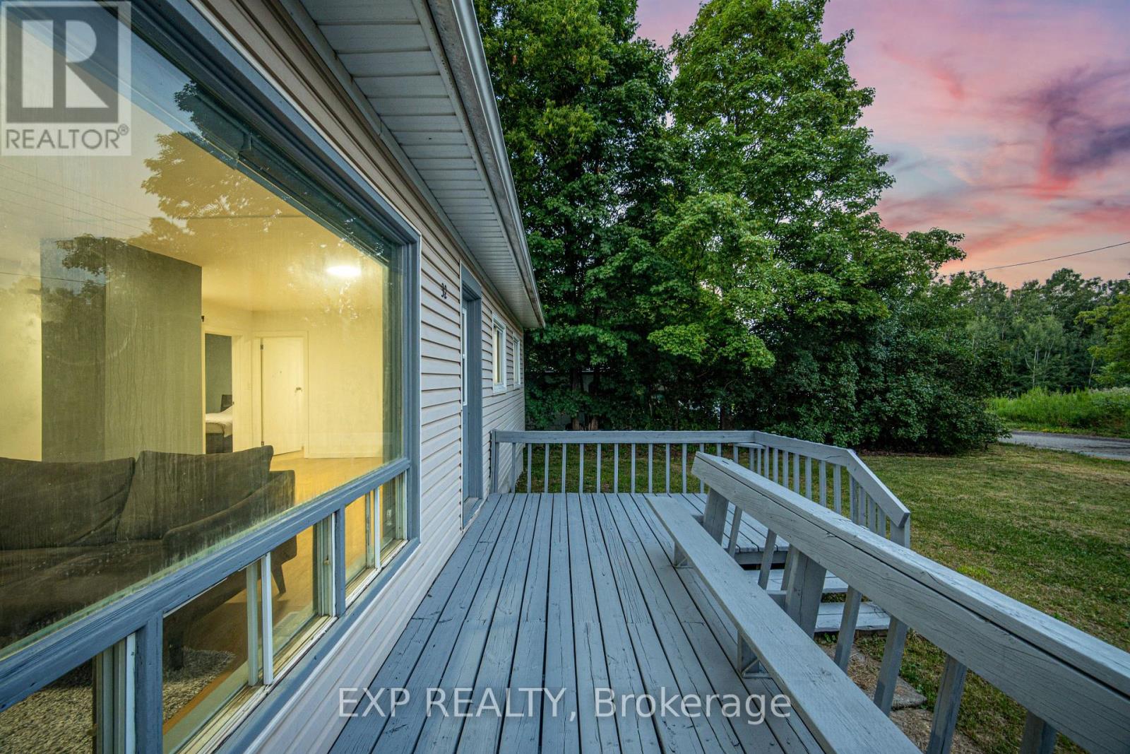 32 Maple Avenue E, Halton Hills, Ontario  L7G 5M2 - Photo 2 - W13737710
