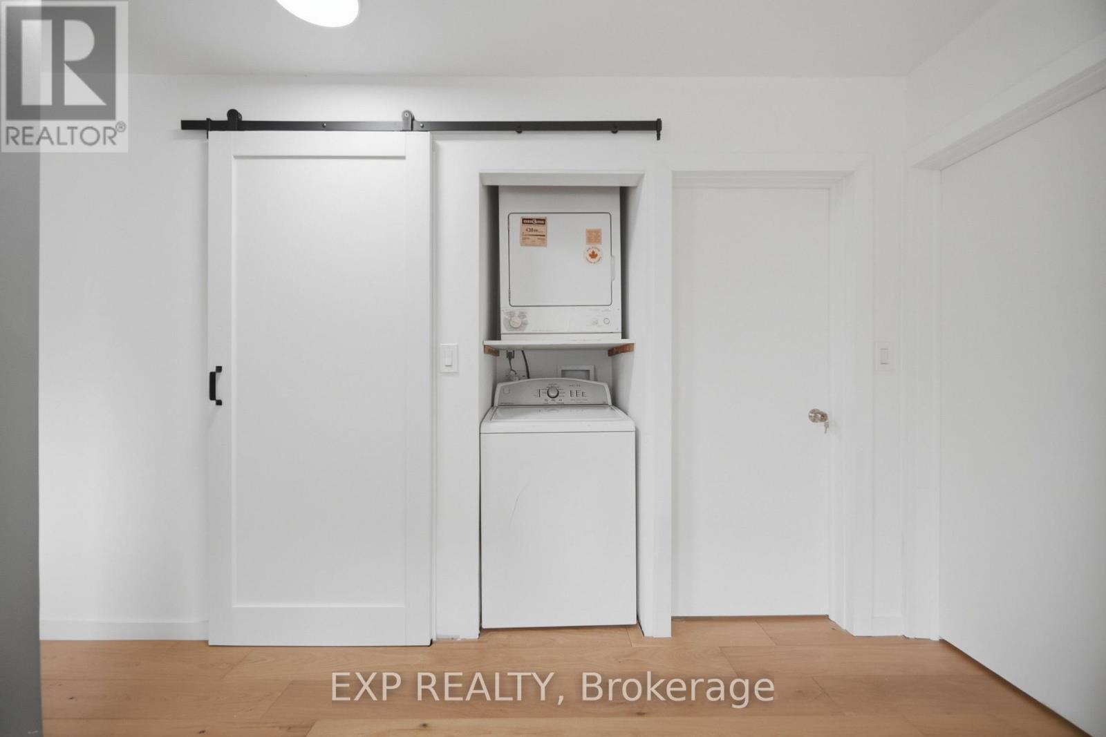 32 Maple Avenue E, Halton Hills, Ontario  L7G 5M2 - Photo 20 - W13737710