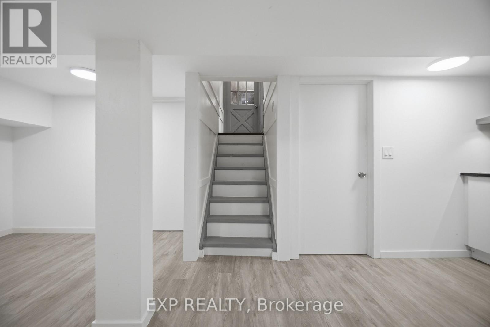 32 Maple Avenue E, Halton Hills, Ontario  L7G 5M2 - Photo 21 - W13737710