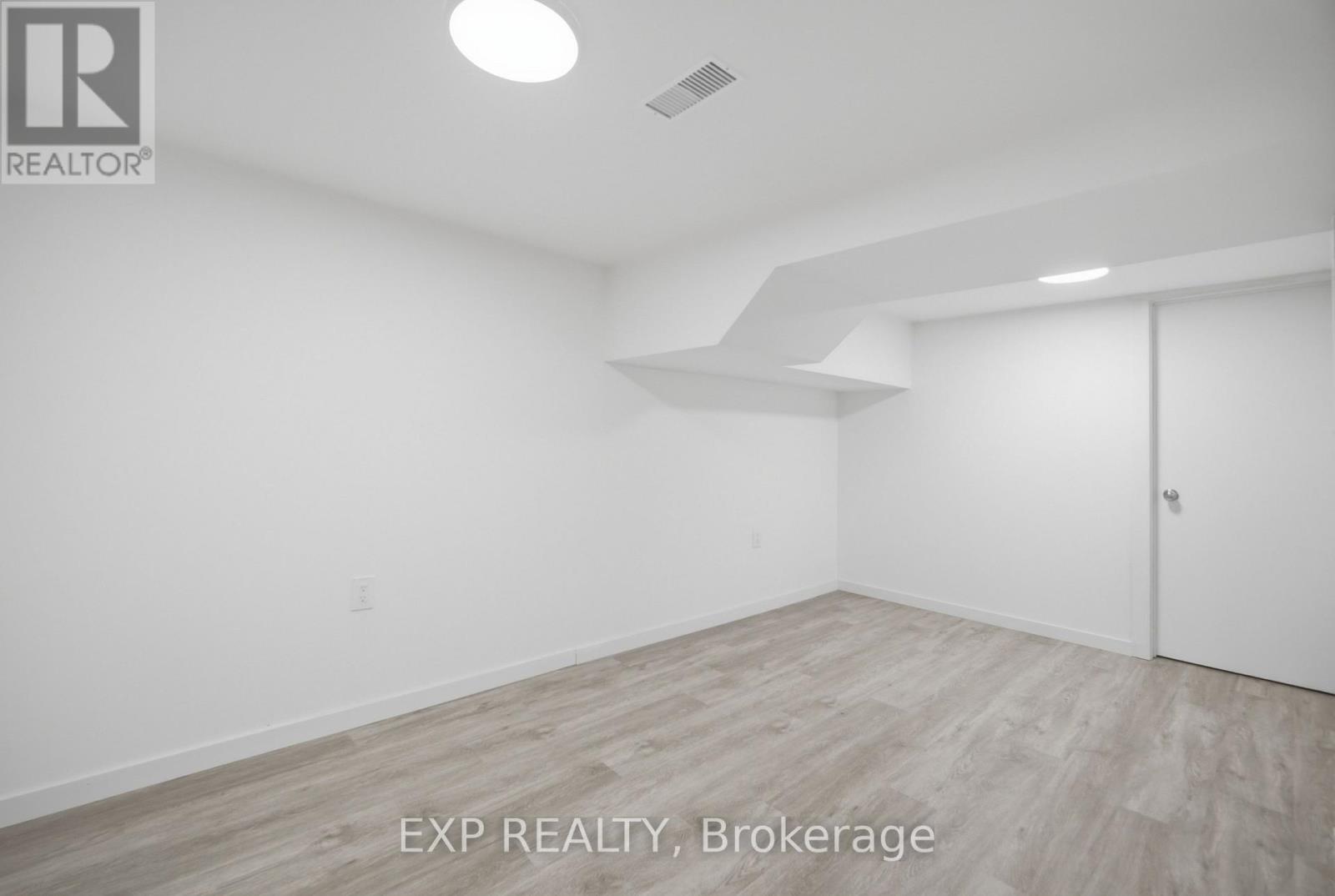 32 Maple Avenue E, Halton Hills, Ontario  L7G 5M2 - Photo 26 - W13737710