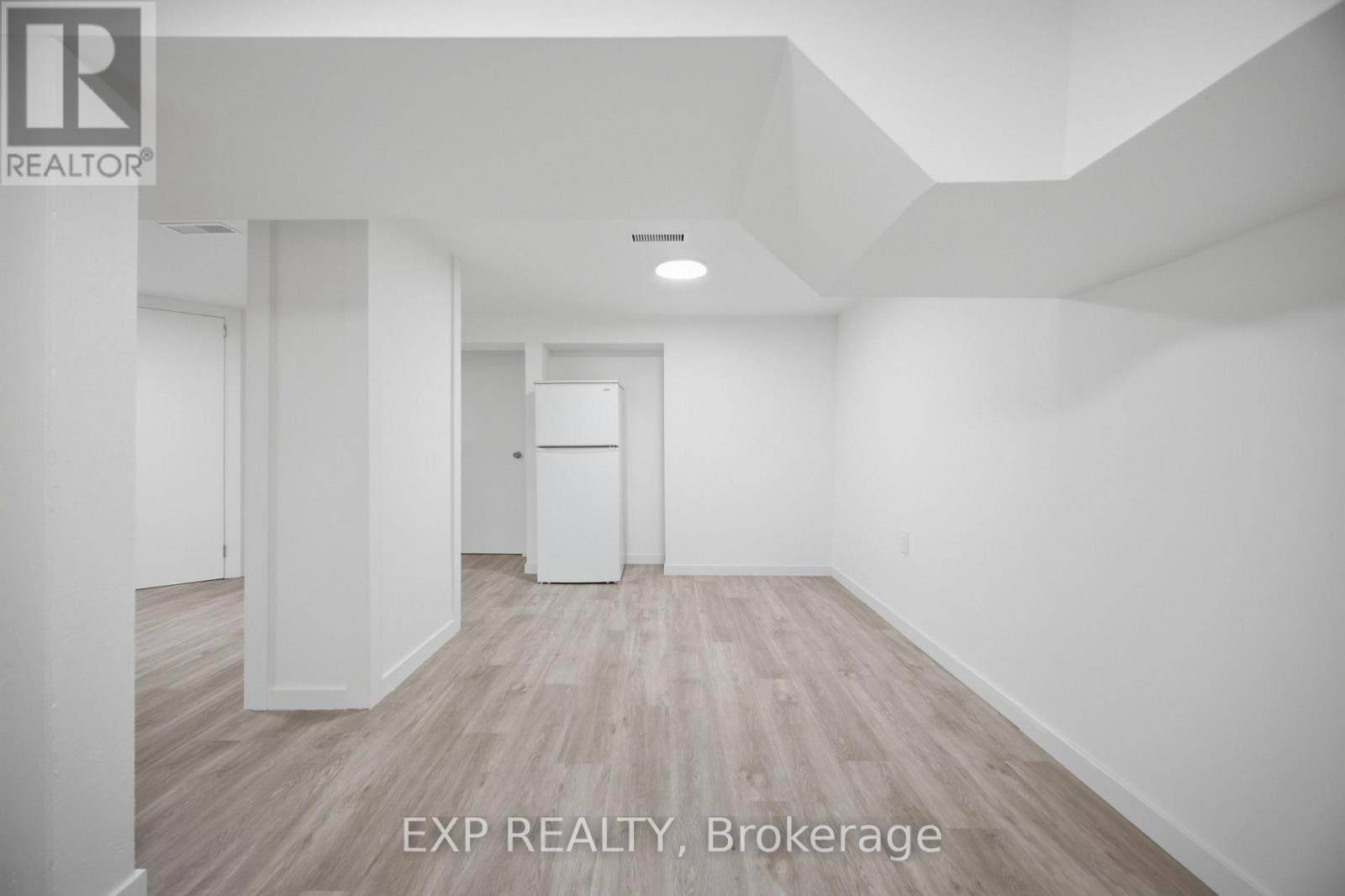 32 Maple Avenue E, Halton Hills, Ontario  L7G 5M2 - Photo 28 - W13737710