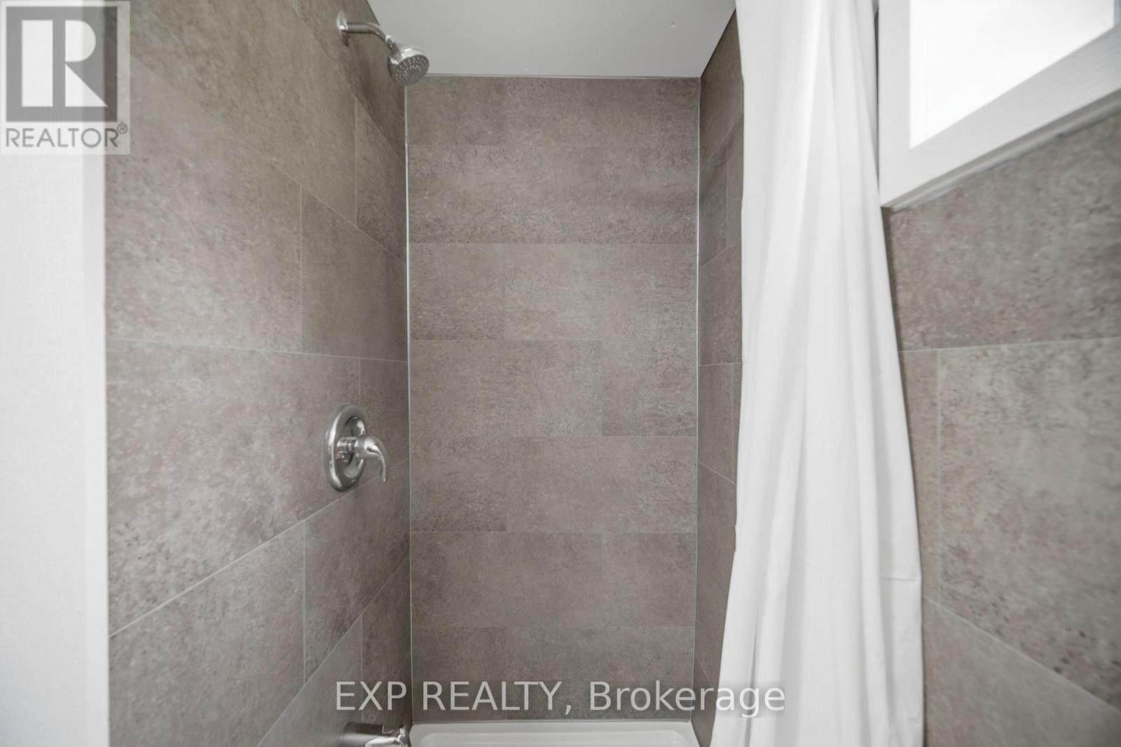 32 Maple Avenue E, Halton Hills, Ontario  L7G 5M2 - Photo 35 - W13737710