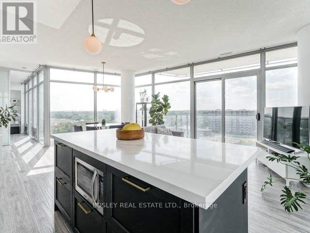 1714 - 103 The Queensway W, Toronto, Ontario  M6S 5B4 - Photo 4 - W13737756