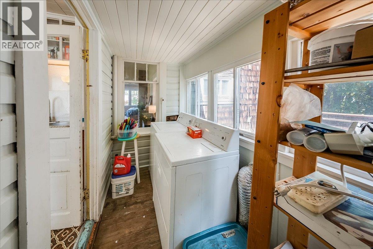 2433 First Avenue, Rossland, British Columbia  V0G 1Y0 - Photo 29 - 10399495