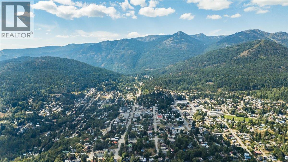 2433 First Avenue, Rossland, British Columbia  V0G 1Y0 - Photo 55 - 10399495